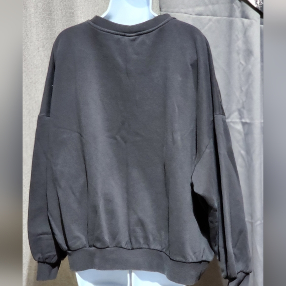 🌼7/13 SOLD•H&M Rolling Stones Mouth Black Pullover Sweater Large - Picture 4 of 5